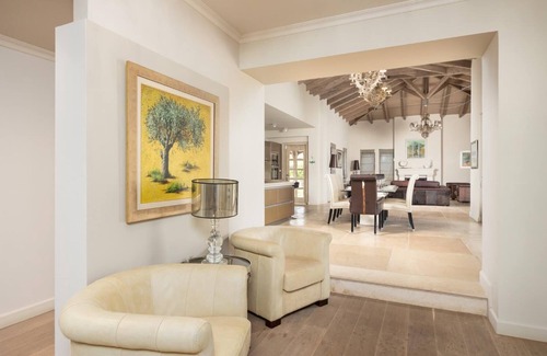 Kateleios Villa | Villa Pomegranate Tree