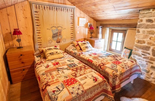 Trois-Ponts Villa | Villa pool - hot tub - sauna 11p