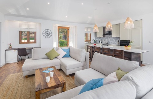 Bale Villa | Villa Porto Bus Beachside by Villas Guide