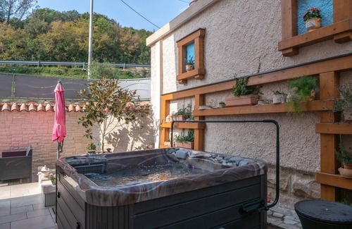 Rakalj Villa | Villa Porto in a quiet location with sea views.