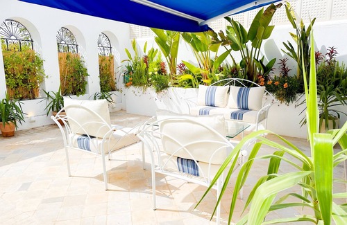 Hammamet House | Villa Poseidon: piscine et bord de mer à Hammamet