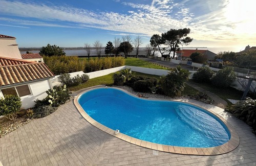 Meschers-sur-Gironde Villa | Villa Premium Proche Royan DE 2 A 10 Personnes Piscine VUE MER