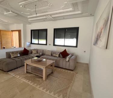 Oulad Khallouf Villa | villa prestigieuse avec piscine