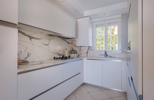 Cagnes-sur-Mer Villa | Villa 'Privée Avec Piscine' with Sea View, Private Pool and Wi-Fi