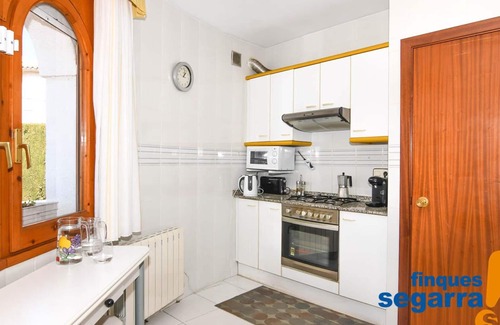 El Vendrell House | Villa privada con piscina y barbacoa