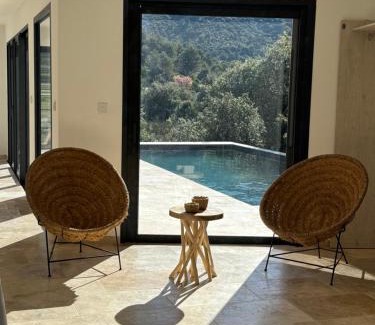 Mollans-sur-Ouveze Villa | VILLA PROCHE VENTOUX et VAISON LA ROMAINE avec piscine privée