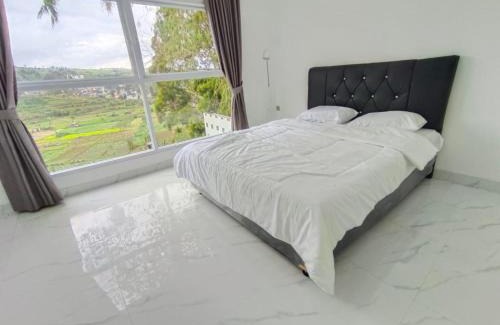 Cipanas Villa | Villa puncak bogor 3 Kamar Tidur at kota bunga - Privat pool dan marble konsep