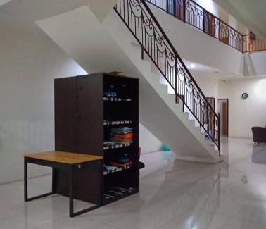 Dinoyo House | villa puncak tidar