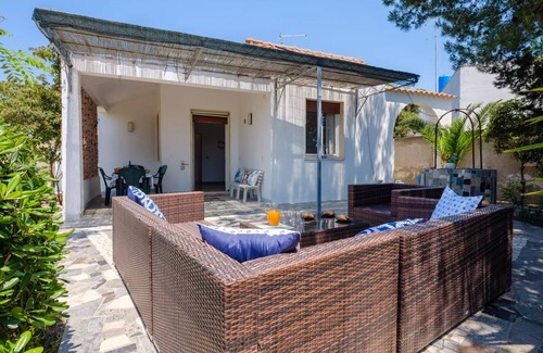 Torre Castiglione Villa | Villa Punta Prosciutto Sea View Sea Front