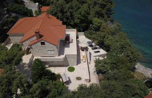Selca Villa | Villa Punta Ruzmarin "Life on the beach"