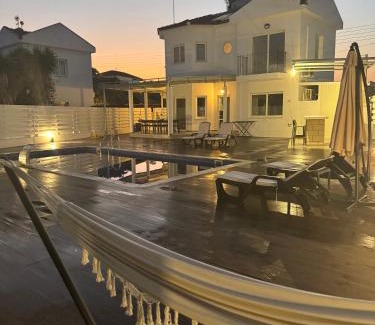 Ayia Thekla Villa | Villa Quadralea