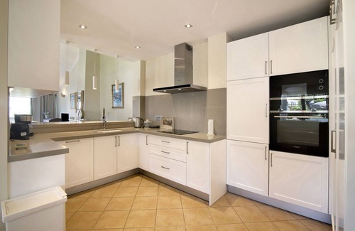 Sesmarias Villa | Villa Quintus Court with Pool, Wi-Fi & Terrace
