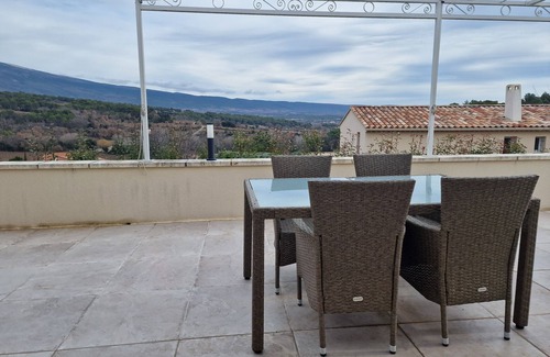 Crillon-le-Brave House | Villa Récente Avec Piscine - vue Dégagée sur le Mont-ventoux