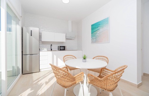 Chiclana de la Frontera House | Villa 'Rocío' with private pool, Wi-Fi and air conditioning