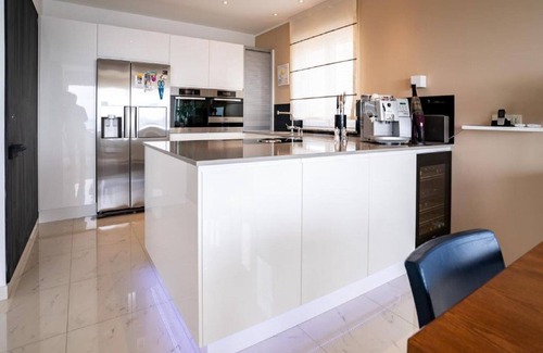 Palit Villa | Villa Rab Hills with Swimming Pool