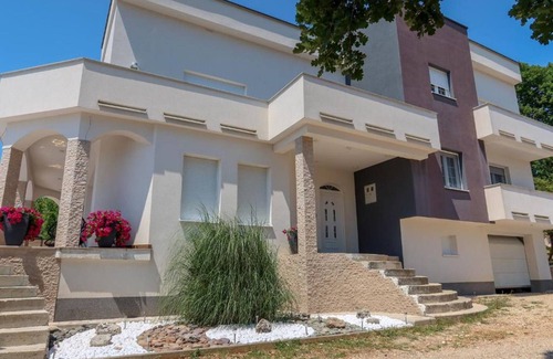 Trn Villa | Villa Ramljak - Luxury Villa with Swimming Pool