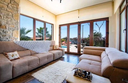 Uzunyurt Villa | Villa Ravilla