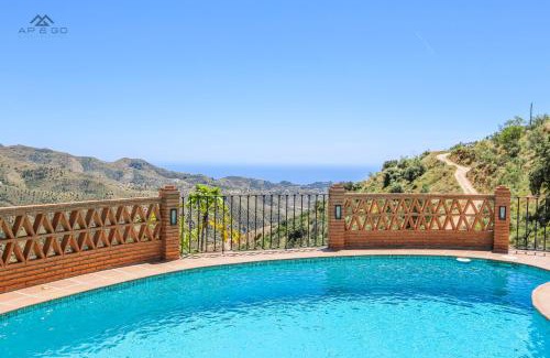 Almunecar Villa | Villa Relax and Pool El Moral