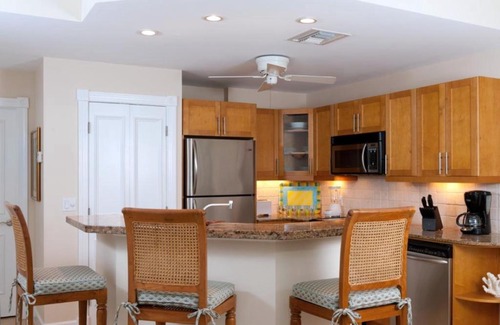 Grace Bay Apartment | Villa Renaissance Unit 501 Grace Bay Beach