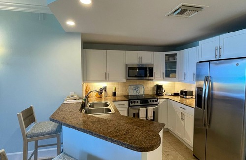 Grace Bay Condo | Villa Renaissance Villa 106: First Floor 2 Bed, Ocean Front, Sleeps 4-5