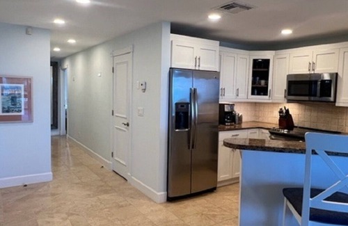Grace Bay Condo | Villa Renaissance Villa 303: 2 Bedrooms, 2 Bathrooms, 3rd floor, Ocean Frontn