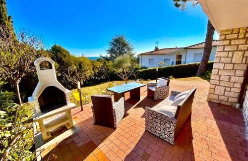 Villaggio Taunus House | Villa Renata, bellissima villa con terrazzo vista mare e spiaggia inclusa