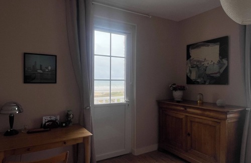 Merville-Franceville-Plage Villa | Villa Renée, family home with sea view