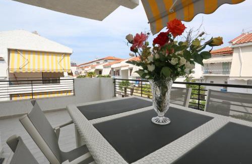 Pefkochori Apartment | Villa Repas