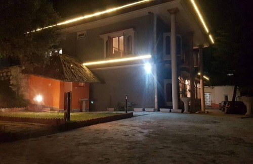 Khokhar Maira House | Villa Republika, Ground floor 24/7 security