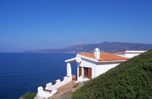 Magomadas Villa | Villa right on the cliffs, spectacular location, marvellous sea view.