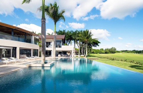 Casa de Campo Villa | Villa Rio Arriba 22 in Casa de Campo by Personal Villas - Gorgeous Mansion with Infinity Pool