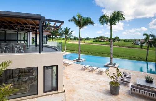 Casa de Campo Villa | Villa Rio Arriba 22 in Casa de Campo by Personal Villas - Gorgeous Mansion with Infinity Pool