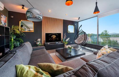 Alcudia Villa | Villa Rockstar, Alcudia - by EMERALD STAY