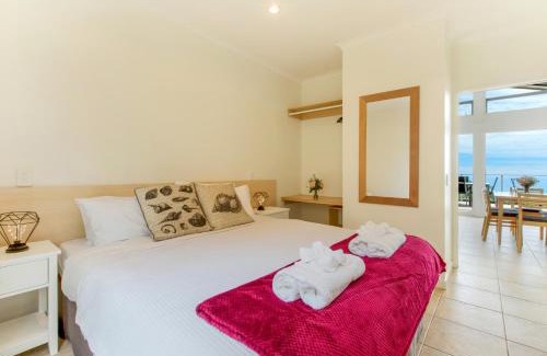 Waiheke Island Villa | Villa Rosa at Palm Beach by Waiheke Unlimited