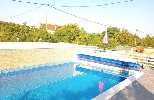 Muc Villa | Villa RoseMary near Split
