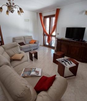 Olmedo Villa | Villa Rosemary