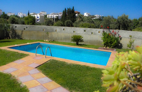 Gennadi Villa | VILLA ROSILA,CHARMING SPACIOUS HOME JUST A STROLL FROM GENNADI BEACH