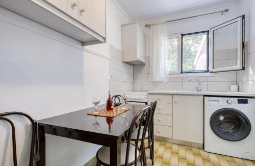 Limni Apartment | Villa Rossa - Hideaway by the sea