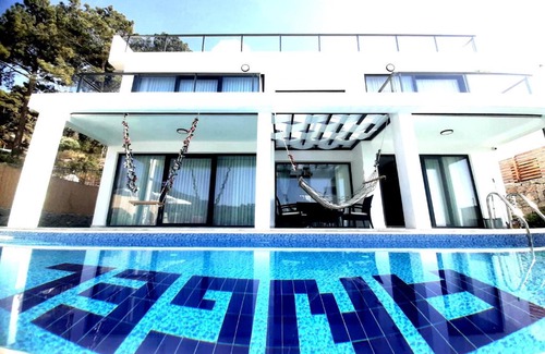 Uzunyurt Villa | Villa Rosy Sunset