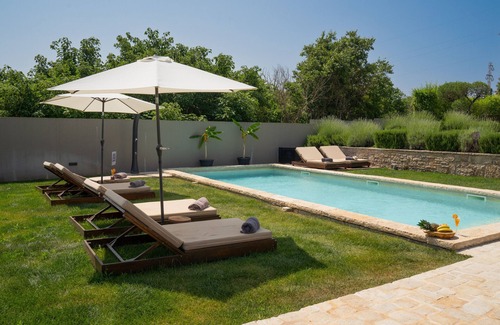 Pakostane Villa | Villa Royal with heated pool
