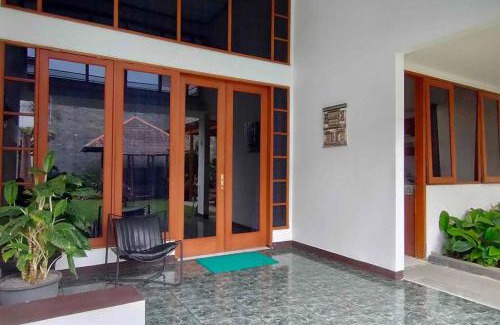 Lembang Villa | Villa Rumah Oma Lembang 4 Kamar Strategis