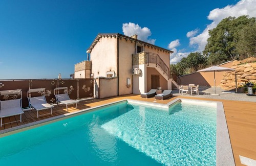 Chia Villa | Villa Sa Rocca Junior & Suite