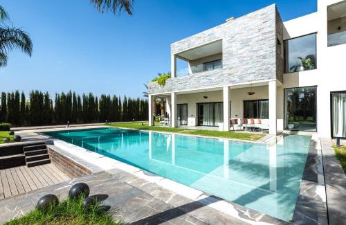 El Aggada Villa | Villa Safira, Haut-Standing avec piscine & Hammam