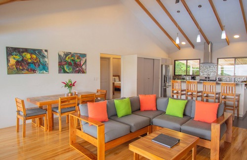 Platanillo Villa | Villa Saltamontes, ocean view and private pool!