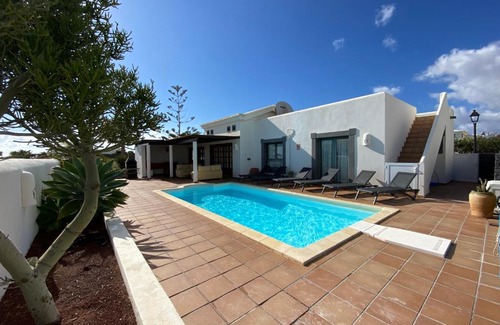 Montana Roja Villa | Villa Sami Lanzarote