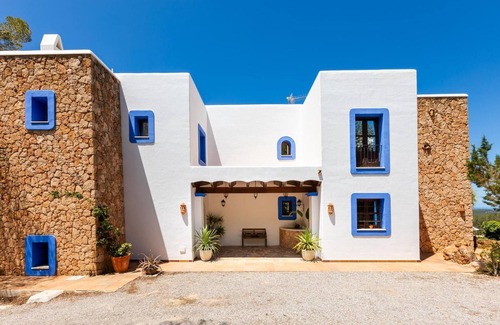 Sant Miquel de Balasant Villa | Villa 'San Miguel Park' with Mountain View, Private Pool and Wi-Fi