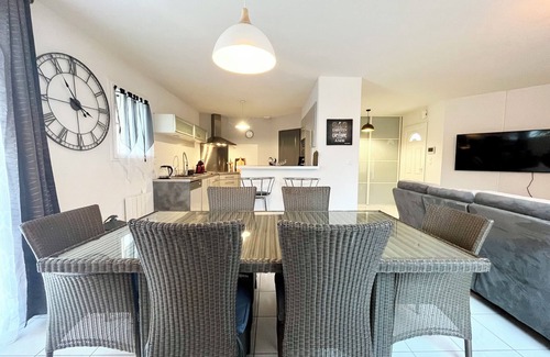 Bias House | Villa Sanbias - Maison Avec Piscine 7km de L'océan, Villa Sanbias - Maison Avec Piscine 7km de L'océ