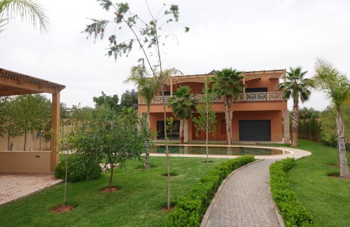 Sidi Abdallah Ghiat Villa | Villa sans vis a vis