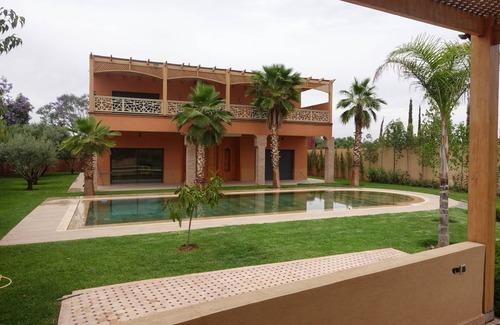 Sidi Abdallah Ghiat Villa | Villa sans vis a vis