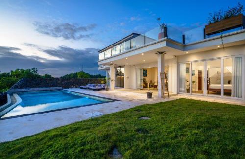 Kuta Villa | Villa Santosa Heights